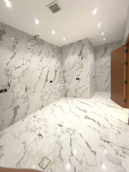 3 bedroom floor in Al Janadriyah 4