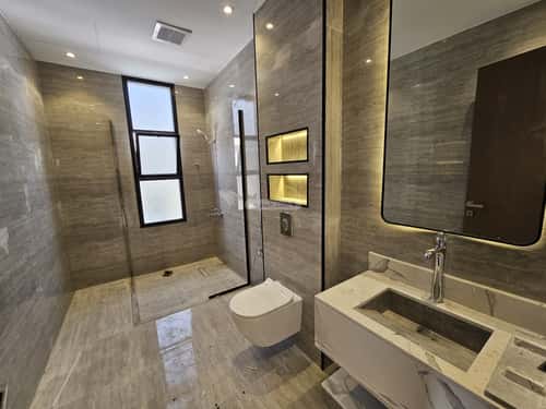 5 bedroom villa in Al Rimal 4