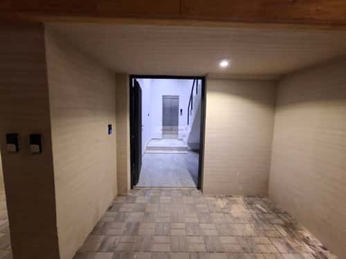 4 bedroom floor in Qurtubah 10