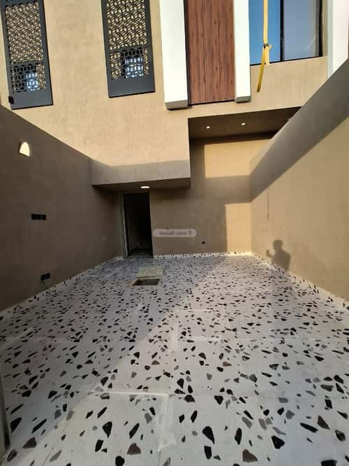 4 bedroom floor in Badr 3