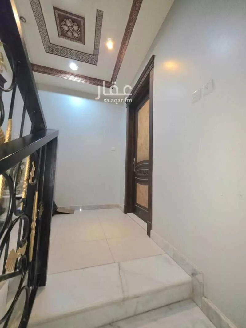 4 bedroom floor in Ishbiliyah 11