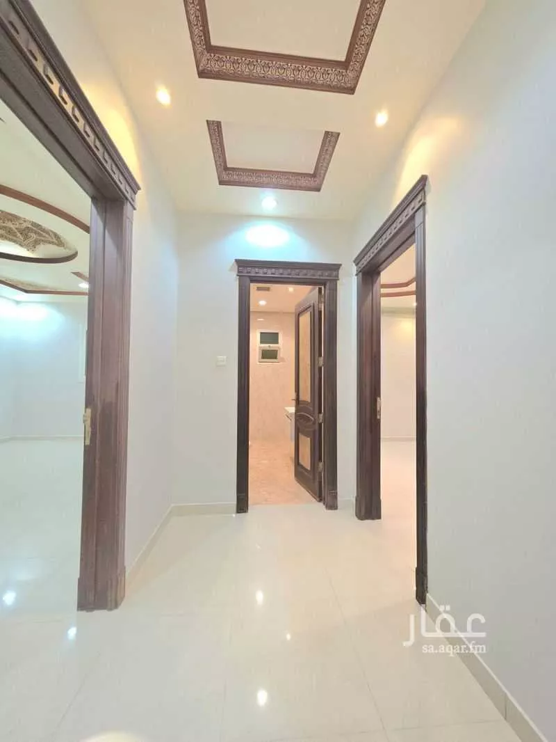 4 bedroom floor in Ishbiliyah 13