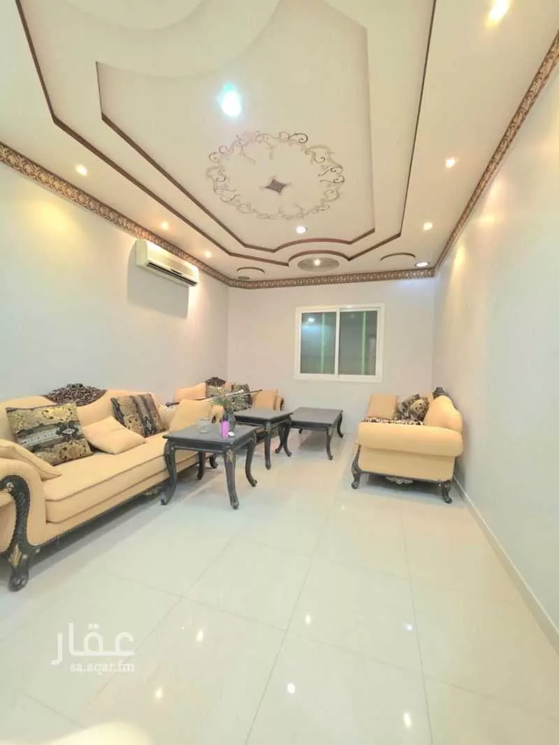 4 bedroom floor in Ishbiliyah 10
