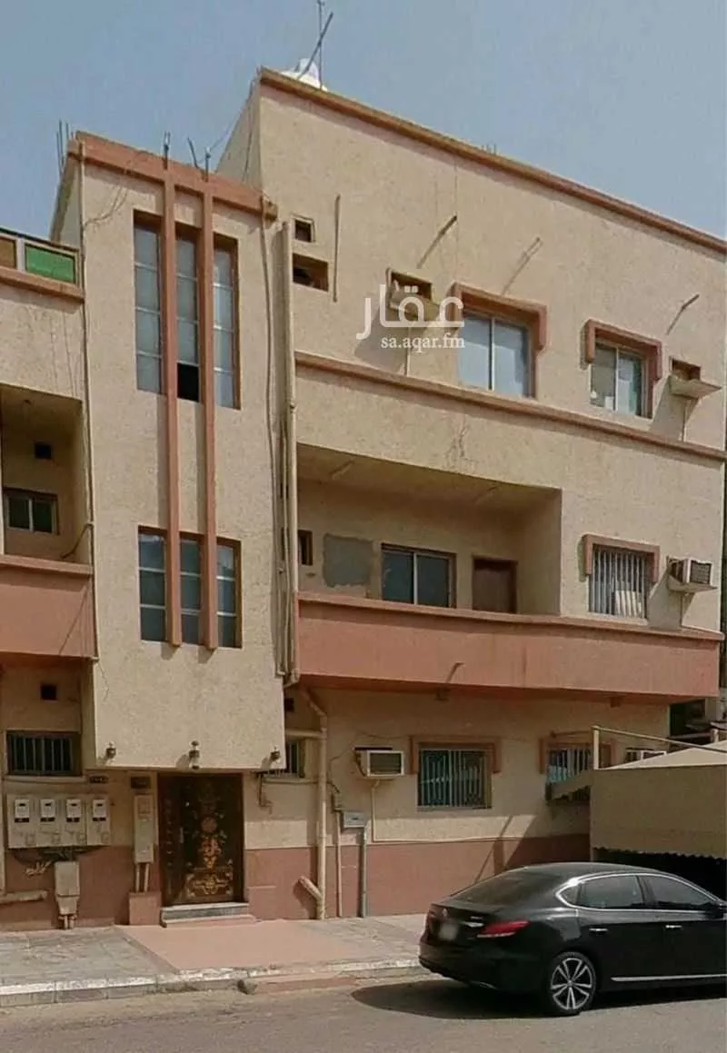 عمارة 325 م² في الثقبة 3