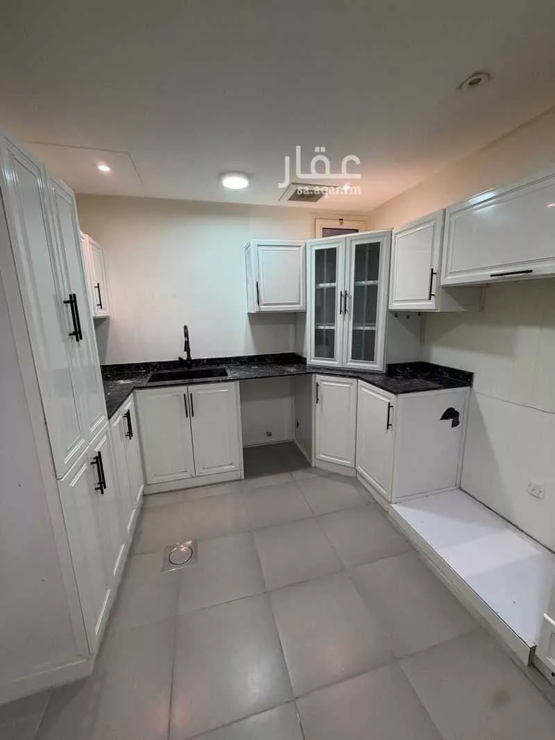 شقة 4 غرف في قرطبة 3