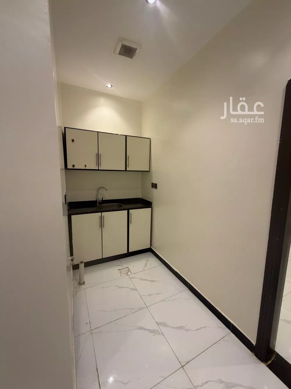 1 bedroom apartment in King Fahd 4