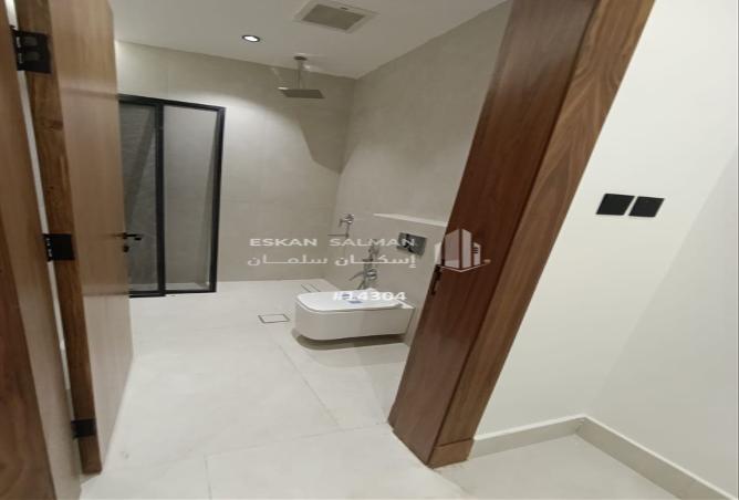 شقة 4 غرف في Dhahrat Laban 3