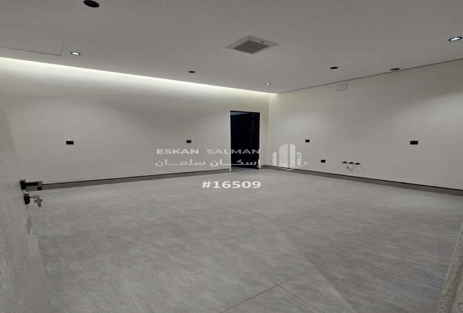 5 bedroom apartment in Al Rimal 3