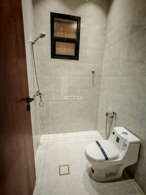 5 bedroom floor in Al Janadriyah 6