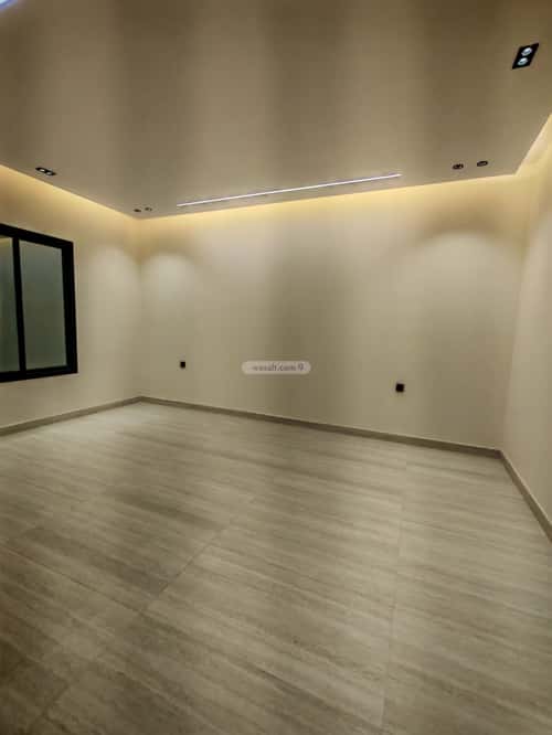 5 bedroom floor in Al Janadriyah 2