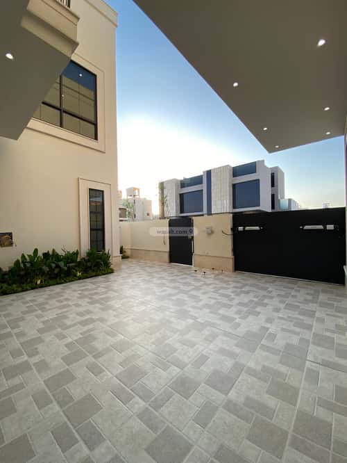 6 bedroom villa in Al Mahdiyyah 8