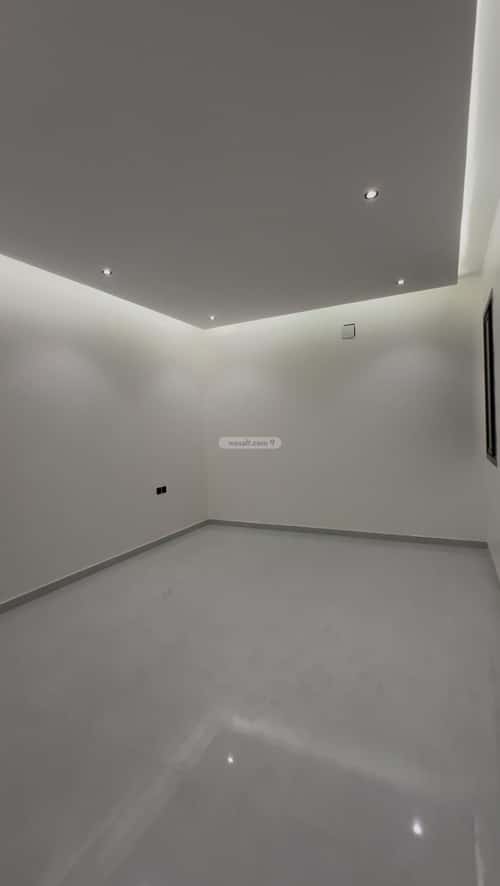 5 bedroom villa in Al Khaleej 4