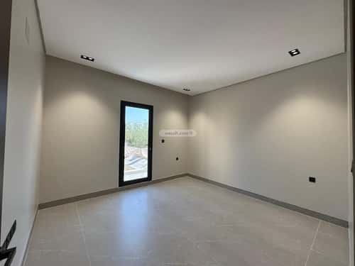 4 bedroom floor in Ishbiliyah 13