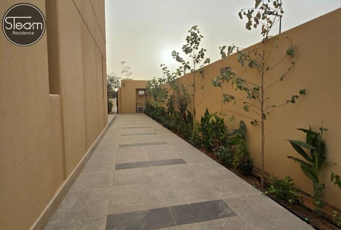 7 bedroom villa in Sidrah 3