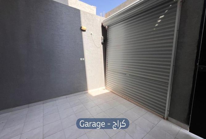 فيلا 5 غرف في Ar Rimal 3