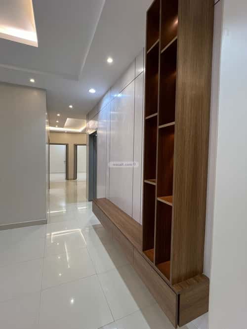 5 bedroom apartment in Dhahrat Laban 3