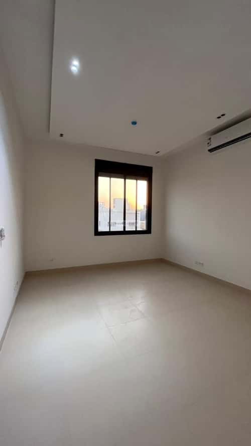 4 bedroom villa in Al Mahdiyyah 2