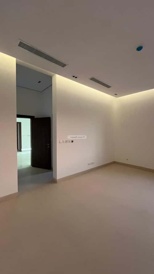 4 bedroom villa in Al Mahdiyyah 13