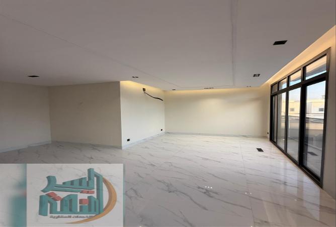 7 bedroom villa in Al Rimal 3