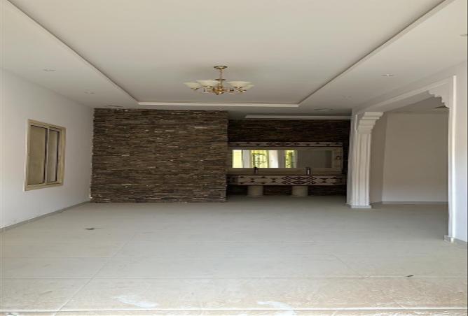 4 bedroom villa in Al Rimal 3