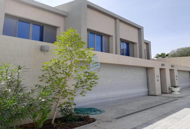 4 bedroom villa in Al Rahmaniyyah 2