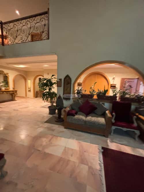 5 bedroom villa in Al Wadi 9