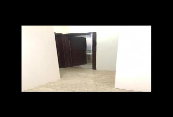 7 bedroom villa in Al Rabwa 3