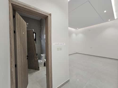 4 bedroom floor in Al Maizilah 9