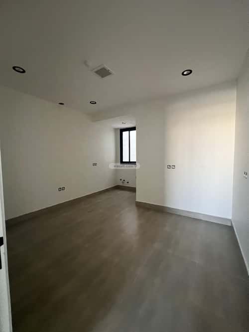4 bedroom apartment in Al Yarmouk 5