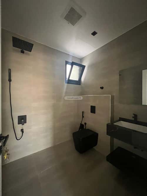 4 bedroom apartment in Al Yarmouk 9