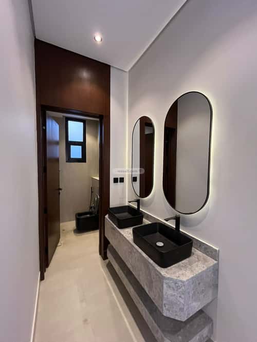 5 bedroom villa in Al Mahdiyyah 2