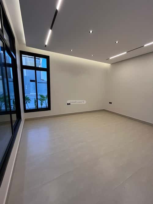 5 bedroom villa in Al Mahdiyyah 4