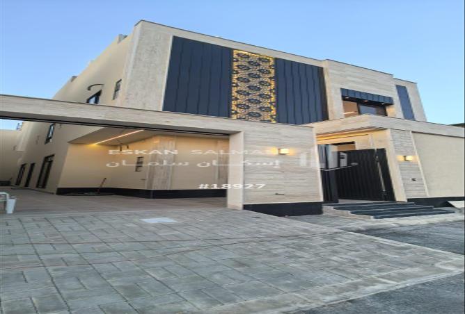 7 bedroom villa in Al Bayan 2