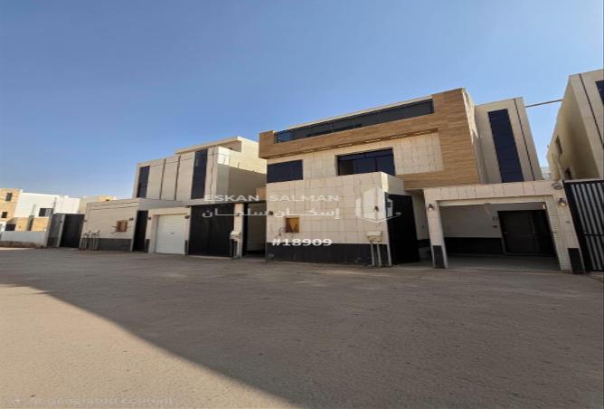 7 bedroom villa in Al Maizilah 2