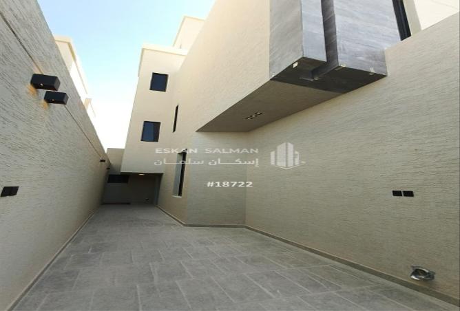 شقة 7 غرف في Al Janadriyah 3