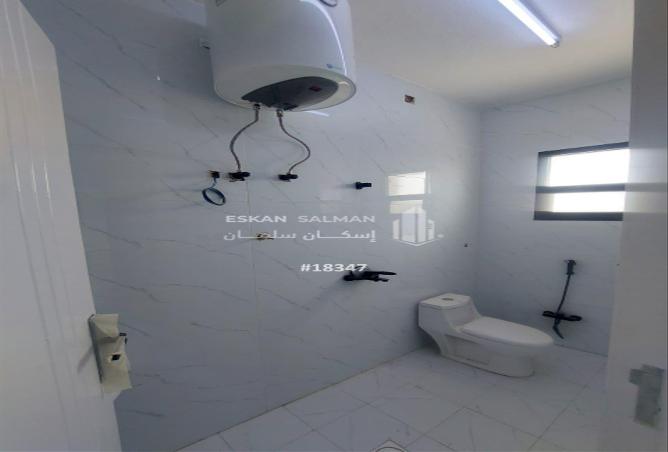4 bedroom villa in Al Janadriyah 3