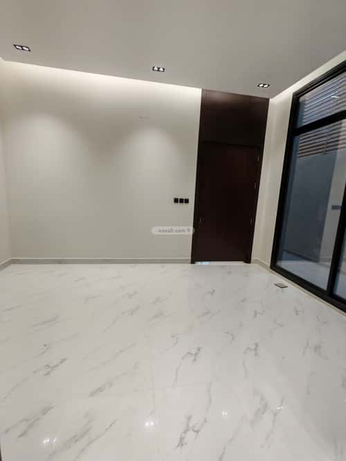 4 bedroom floor in Al Munsiyah 5