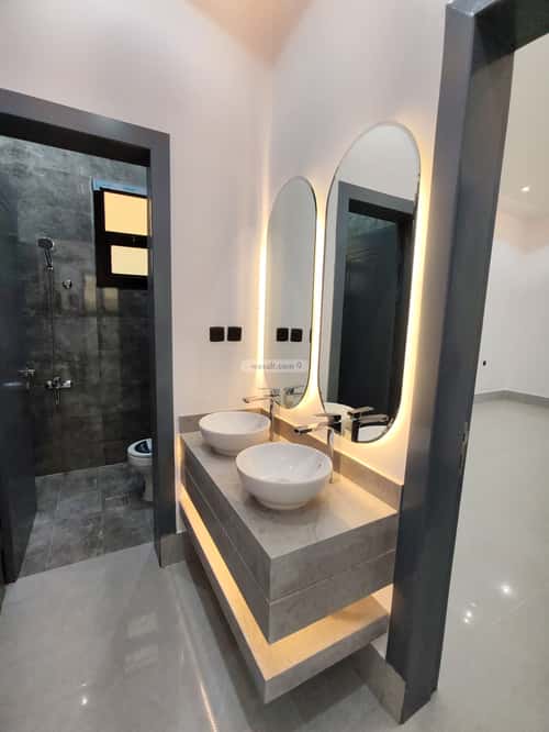 5 bedroom floor in Al Qadisiyah 2