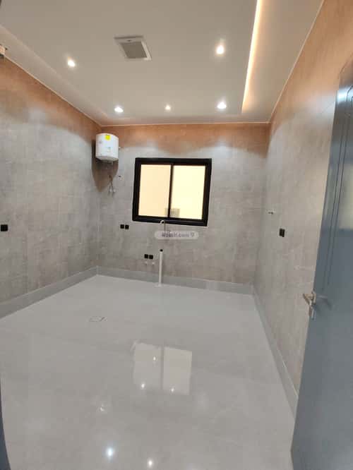 5 bedroom floor in Al Qadisiyah 3