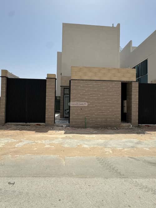 5 bedroom villa in Al Maizilah 13