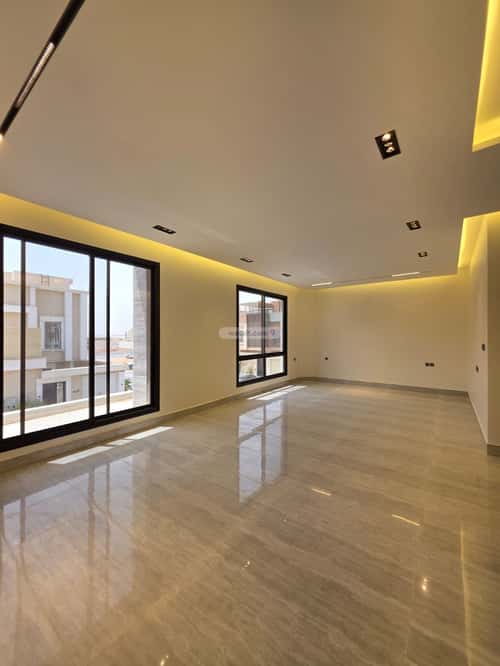 5 bedroom villa in Al Rimal 4