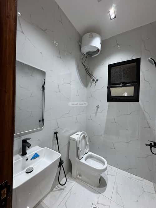 فيلا 5 غرف في الخليج 1