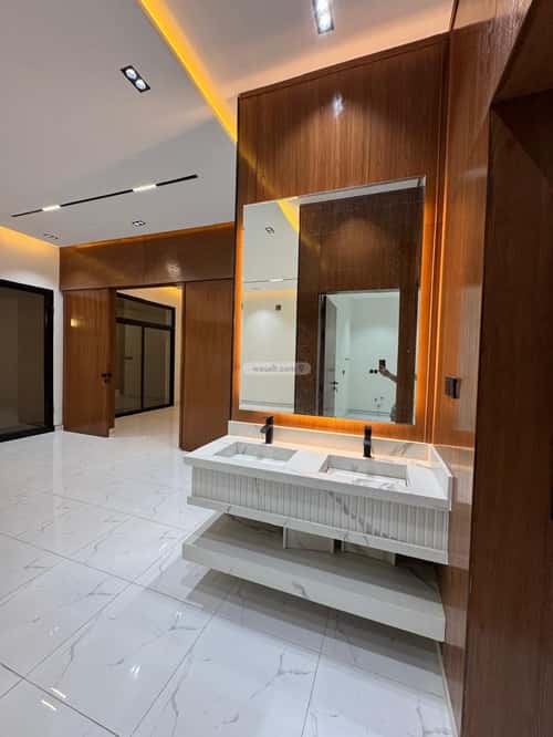5 bedroom villa in Al Khaleej 3