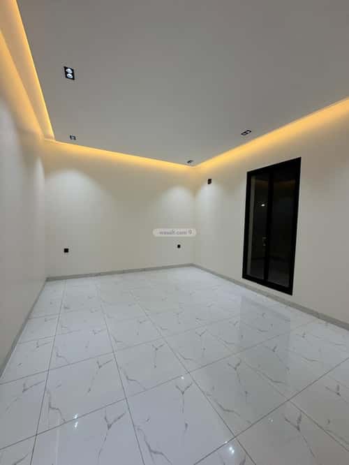 5 bedroom villa in Al Khaleej 8