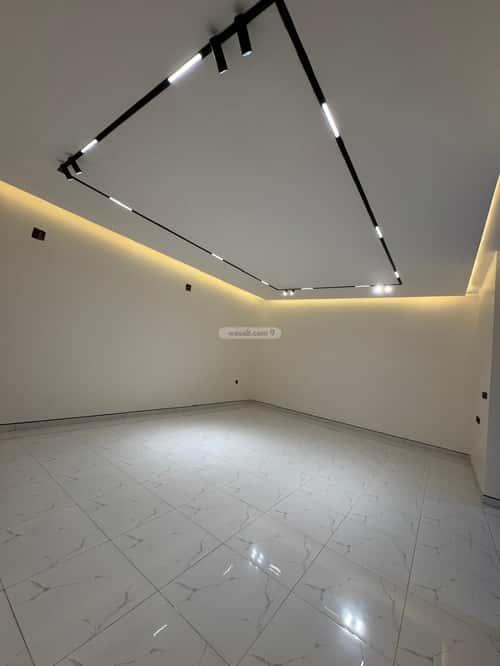 5 bedroom villa in Al Khaleej 6