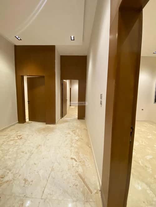 5 bedroom floor in Al Khaleej 1