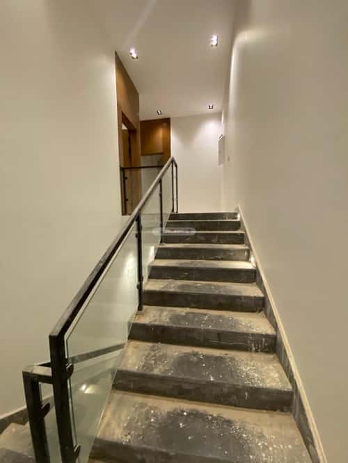5 bedroom floor in Al Khaleej 13