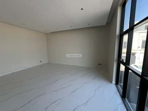 5 bedroom villa in Al Maizilah 9