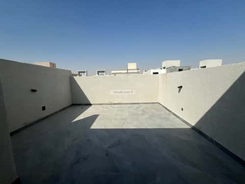 5 bedroom villa in Al Maizilah 5