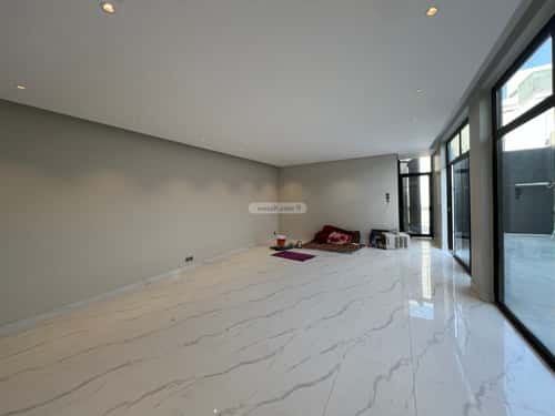 5 bedroom villa in Al Maizilah 6